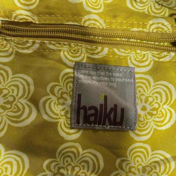 HAIKU Amble Hobo in black with yellow interior - Picture 4 of 4